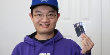 Crush Your Debt with the Snowball Method: How to Quickly and Effectively Eliminate Financial Burdens