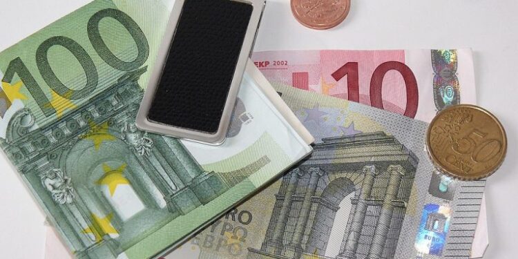 Mastering Your Finances: 10 Proven Strategies for Rapid Debt Reduction